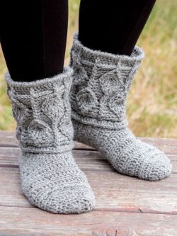 ANNIE'S SIGNATURE DESIGNS: Dartmoor Embossed Boots Crochet Pattern
